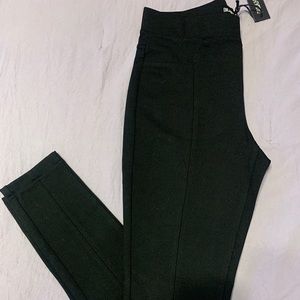 NWT Blank NYC black stretch skinny pant